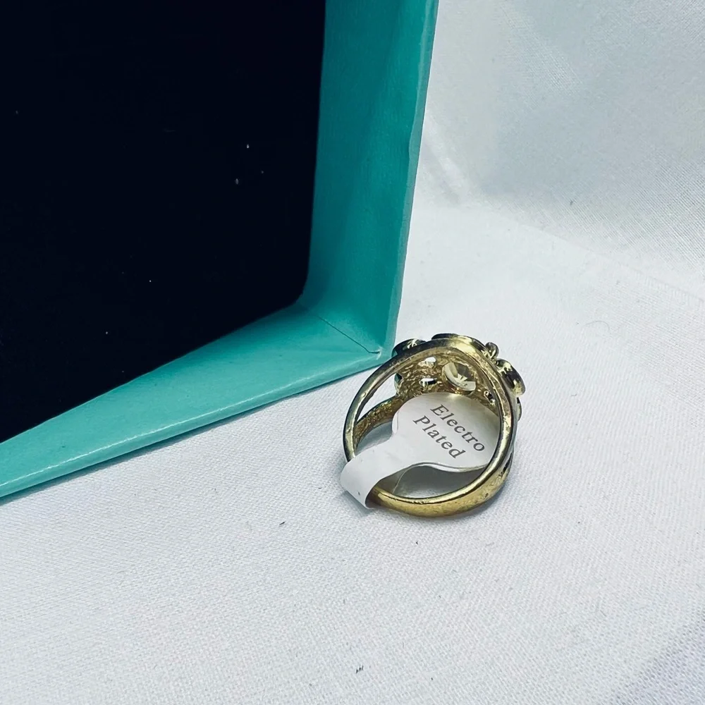 Gorgeous Big Statement Ring Vintage Deadstock 90s Glam